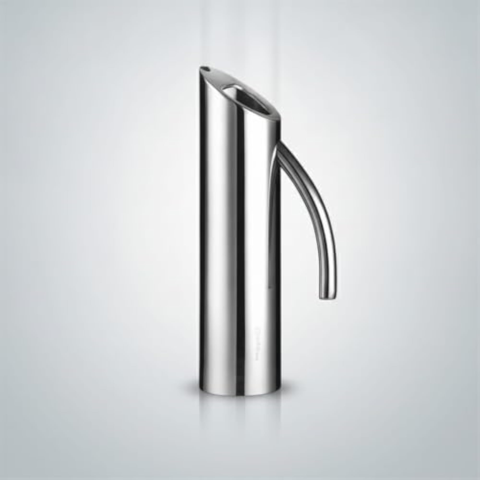 Polished Stainless Steel Pitcher, Mirror Finish Carafe